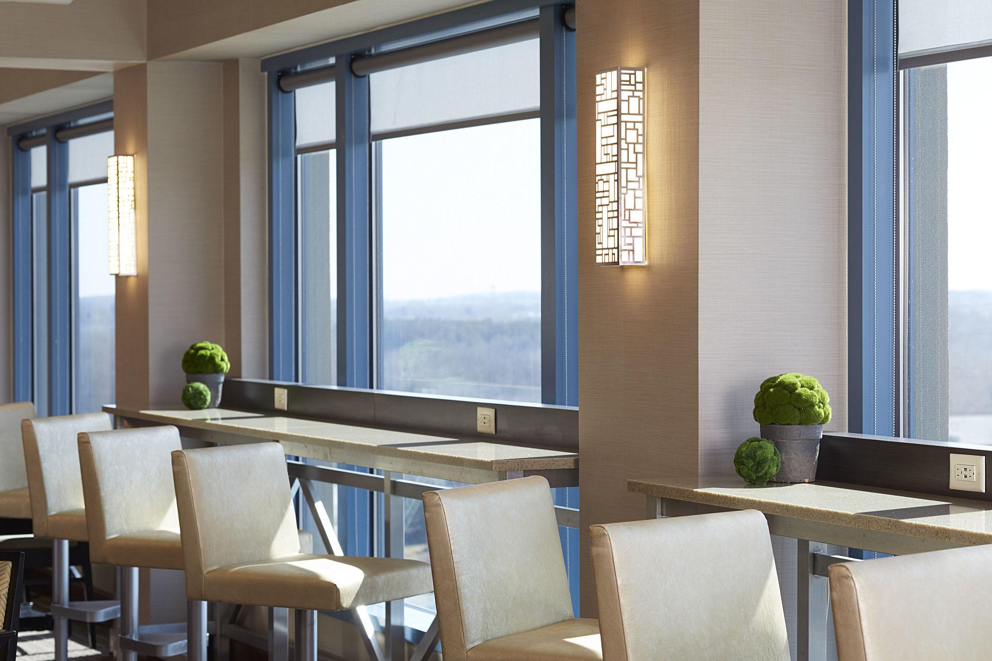 Milwaukee Marriott West Hotel Waukesha Exterior foto